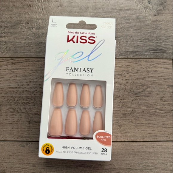 Assorted Nail Kits Collection - Picture 4 of 8